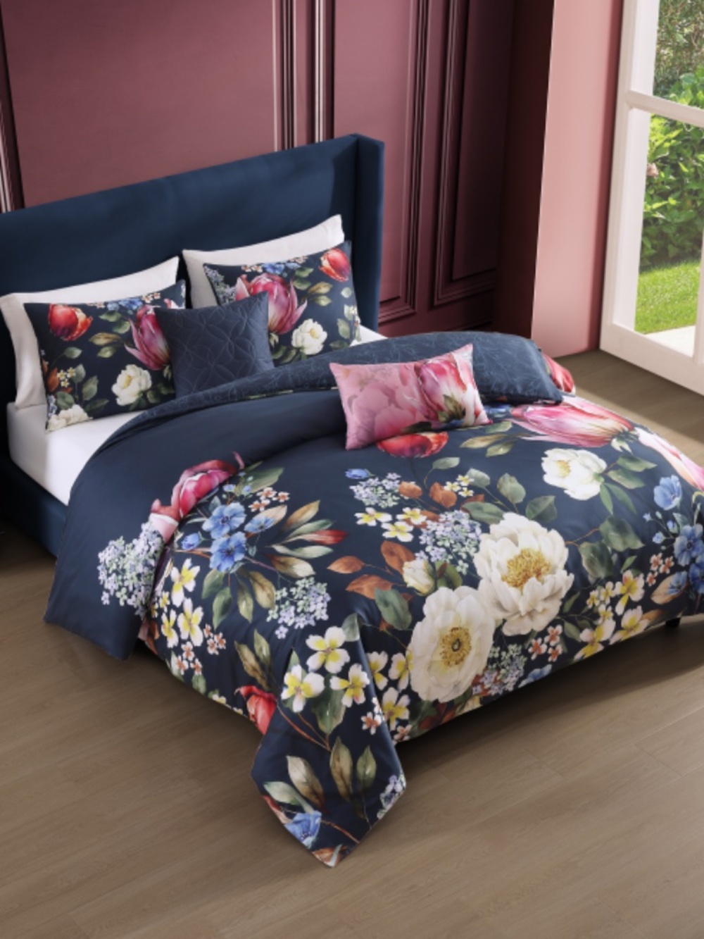 Bebejan Renaissance Reversible Queen Comforter Set - Picture 2 of 7